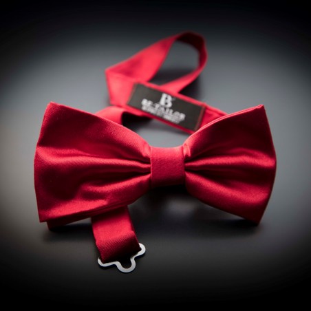Noeud papillon homme pure soie - couleur unie rouge Noeud papillon homme pure soie - couleur unie rouge