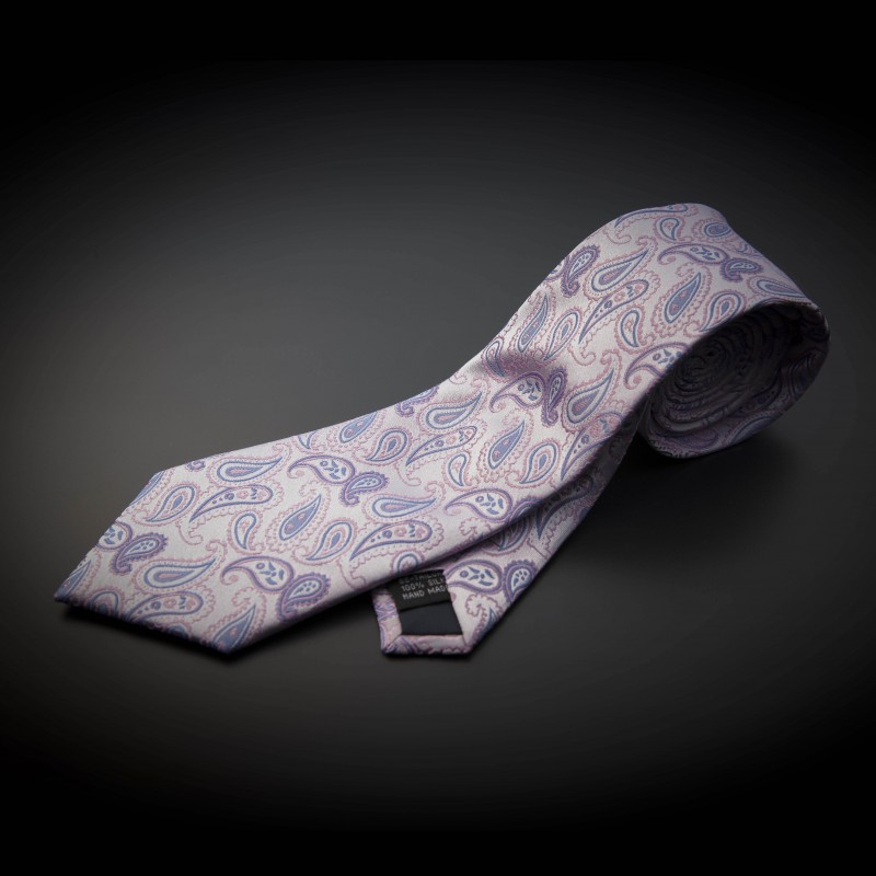 Cravate homme mariage pure soie - rose à motifs Paisley bleu clair Cravate homme mariage pure soie - rose à motifs Paisley bleu clair